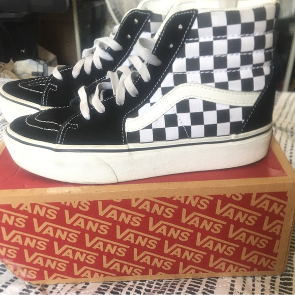 Vans in great condition black & white, US woman Sz 8, Mens 6.5 #SHTOL. 👟 - Picture 2 of 6
